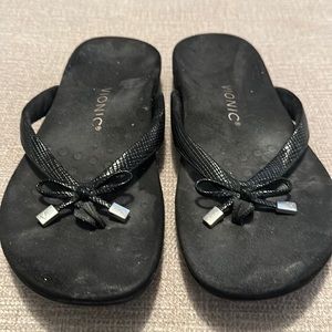 Pre-loved Vionic Sandal with bow